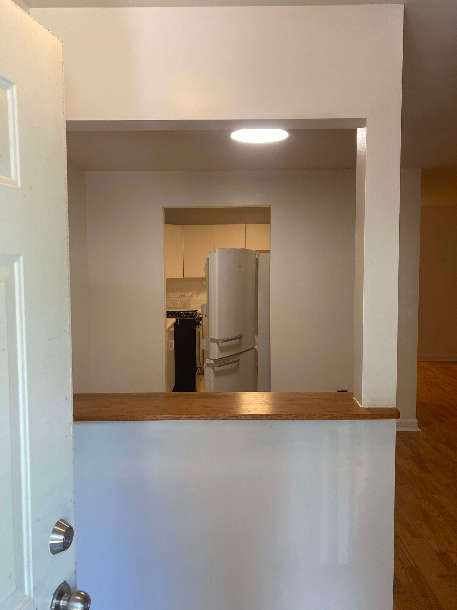 Building Photo - 746 S Oakley Blvd