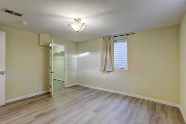 Building Photo - 7777 Umatilla St