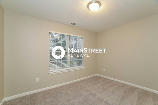 Building Photo - 2755 Arlington Ct