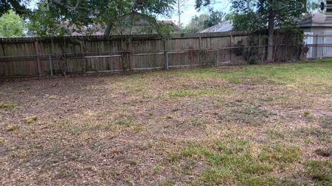Building Photo - 5843 Beldart St