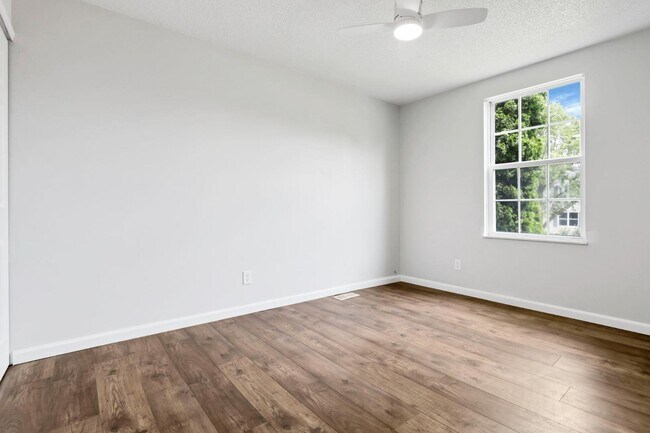 Building Photo - 1683 Ringfield Dr
