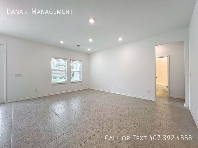 Building Photo - 1679 Meadowlark Dr