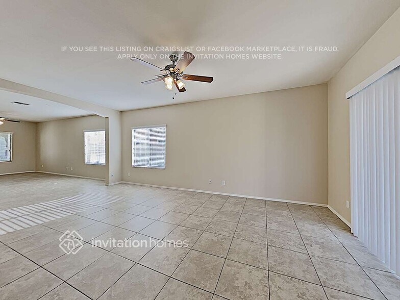 Building Photo - 17755 W Maui Ln