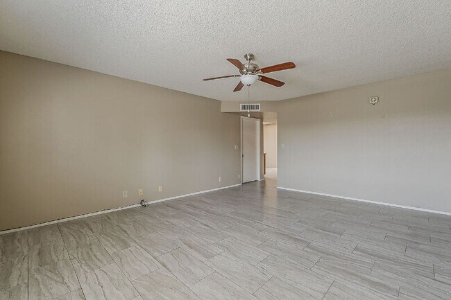 Building Photo - 4328 E Capri Ave