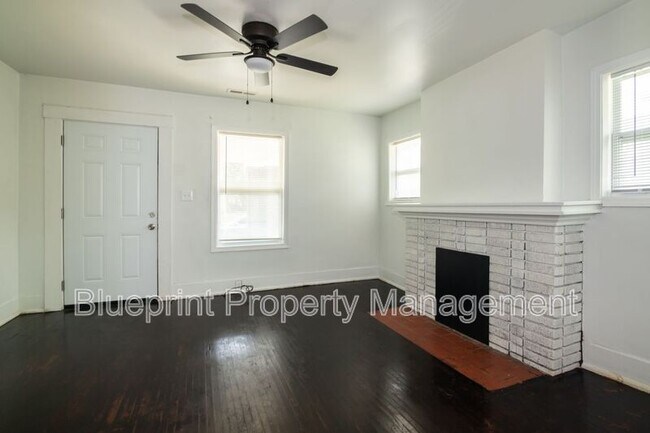 Building Photo - 4929 Avenue R