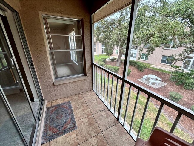 Building Photo - 4826 Myrtle Oak Dr
