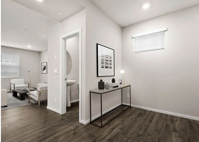 Building Photo - Fabulous 4-bedroom home in desirable Lipoma Firs Community of Puyallup!!