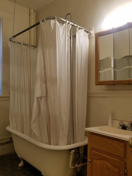 Building Photo - 1334 Commonwealth Ave