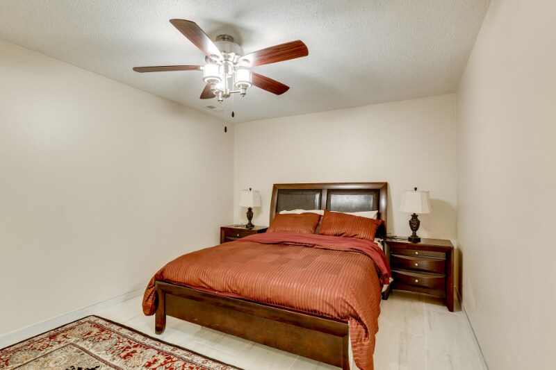 Building Photo - 9504 Sheffield Rd