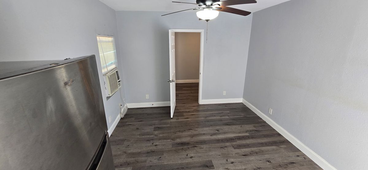 Building Photo - 3832 46th Ave N