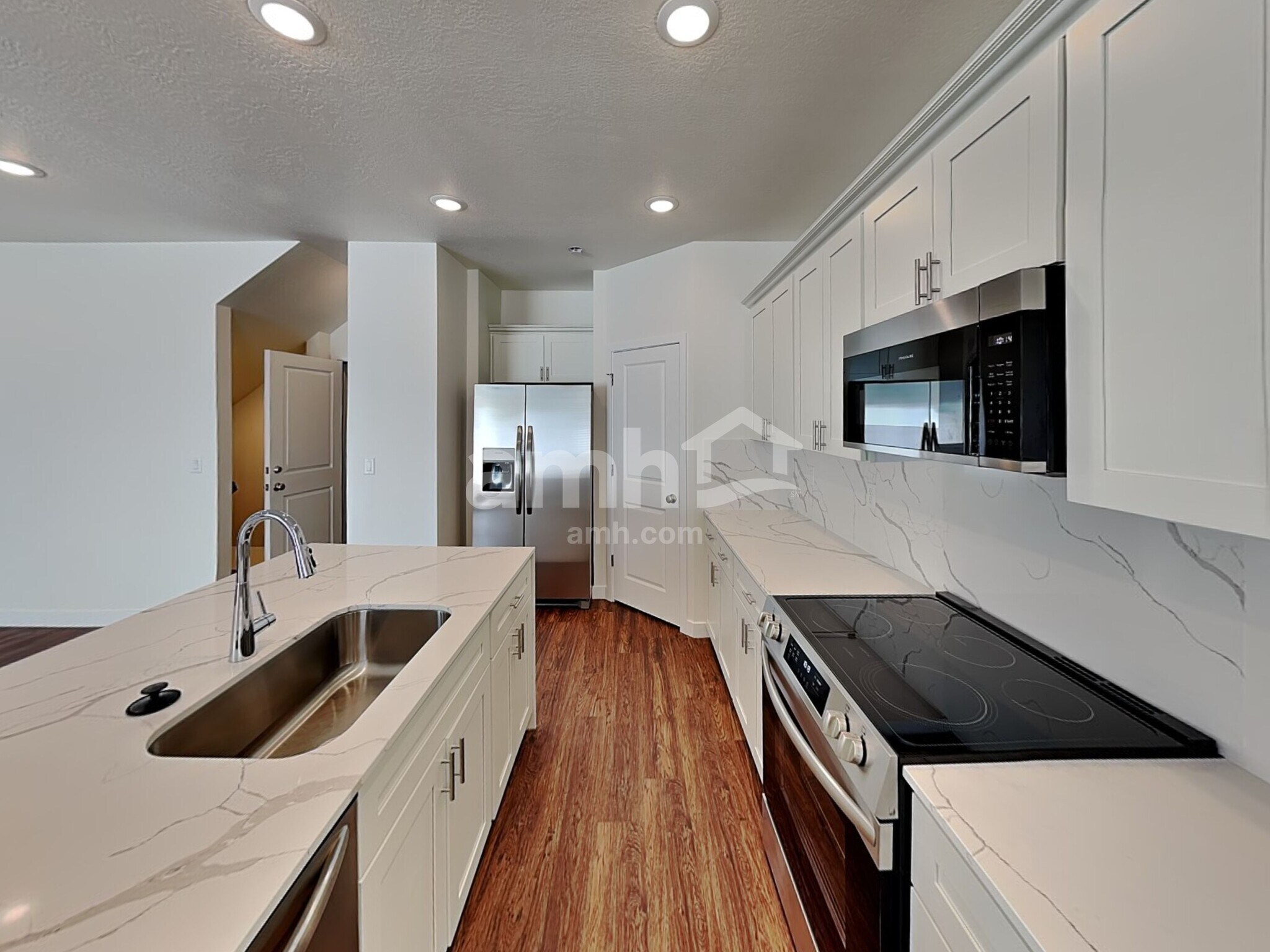 Building Photo - 8964 S John Annie Ln