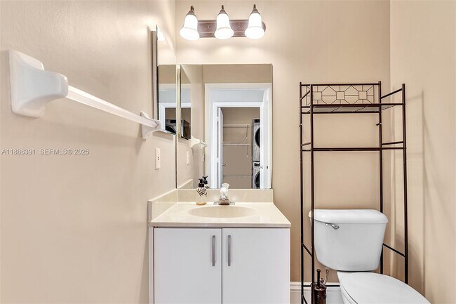 Building Photo - 15740 NW 16th Ct