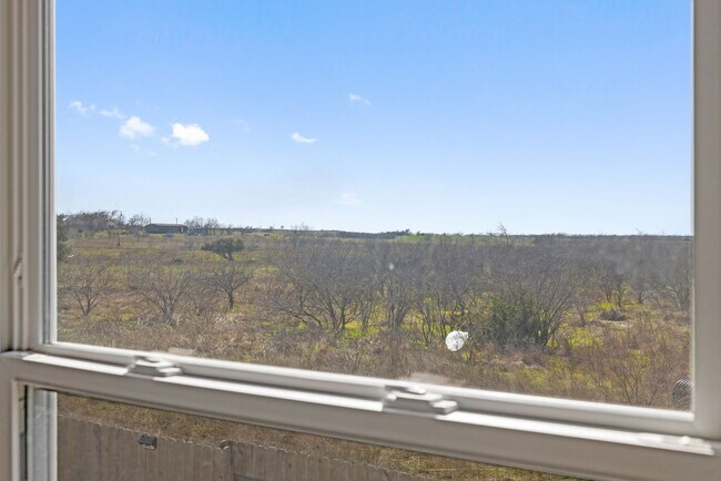 Building Photo - 408 Black Opal Dr