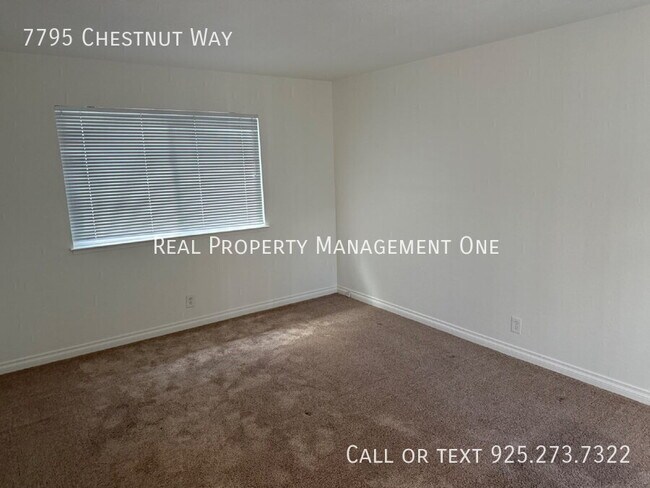 Building Photo - 7795 Chestnut Way