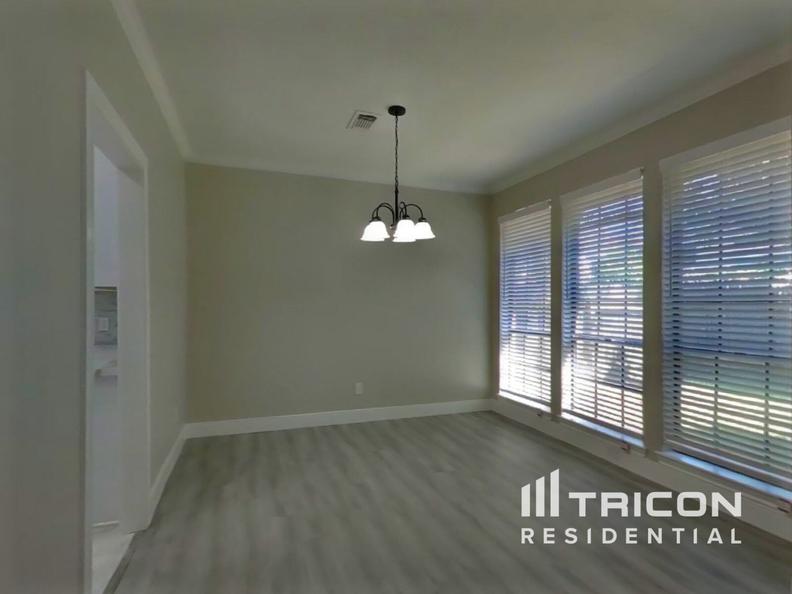 Building Photo - 7411 Las Brisas Dr