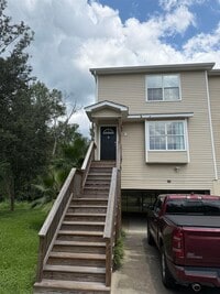Building Photo - 1409 Deer Haven Ln
