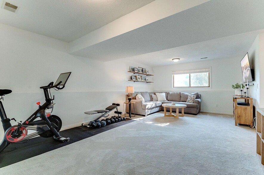 Building Photo - 13956 Brunswick Ave S