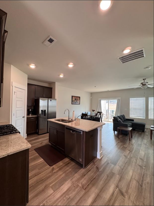 Building Photo - Furnished or Unfurnished – Modern 3BR Home...