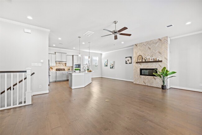 Building Photo - 4007 Centre Valley Ln