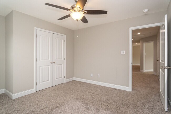 Building Photo - 5737 Pooh Ave