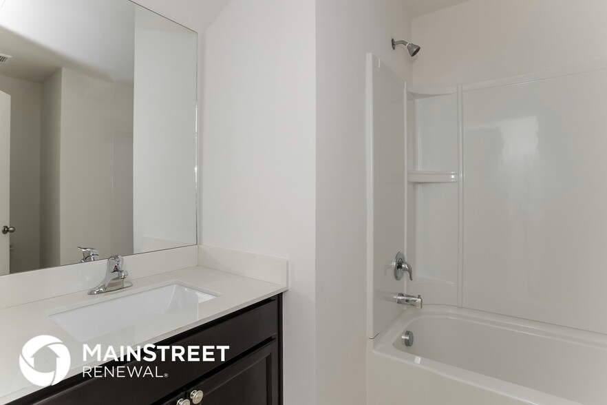 Building Photo - 1724 Canaan Lp