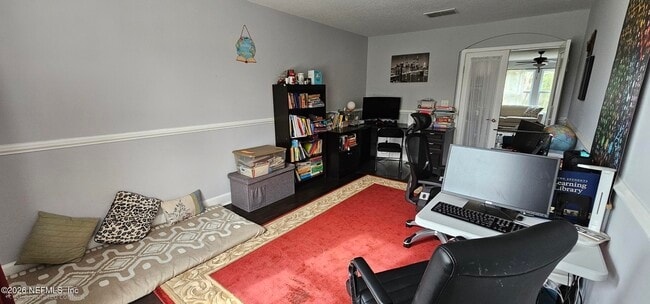 Building Photo - 178 Carrier Dr