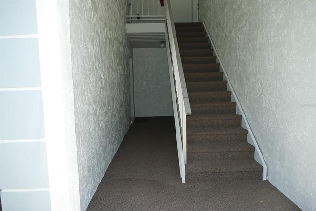 Building Photo - 205 S McMullen Booth Rd