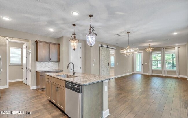 Building Photo - 230 Vista Lake Cir