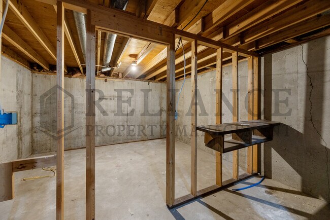 Building Photo - 10919 W Nantucket St