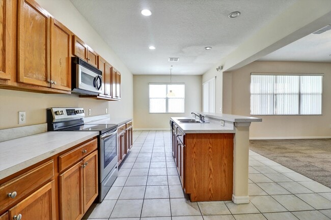 Building Photo - 2719 Portchester Ct