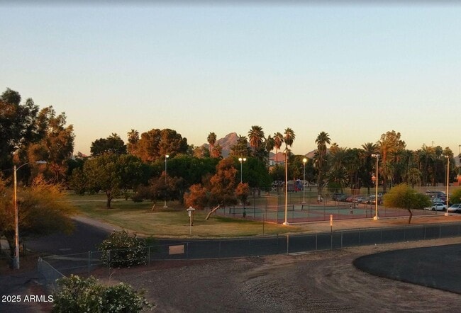 Building Photo - 4231 N 13th Pl