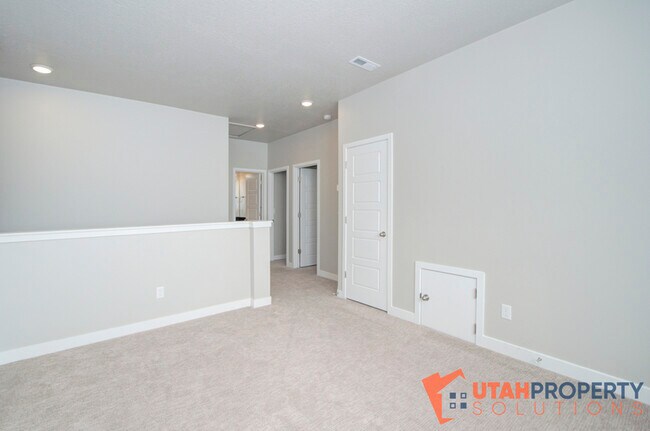 Building Photo - 11586 S Bingham Rim Rd