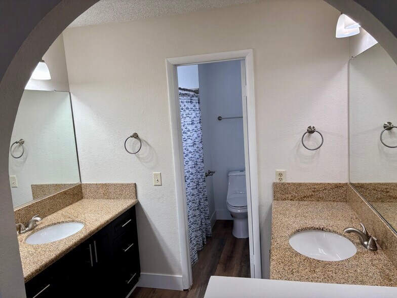 Building Photo - 1316 Wheatland Way