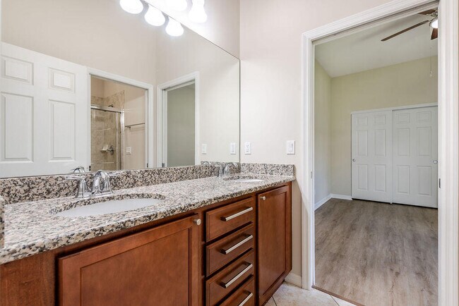 Building Photo - 3425 Siena Cir