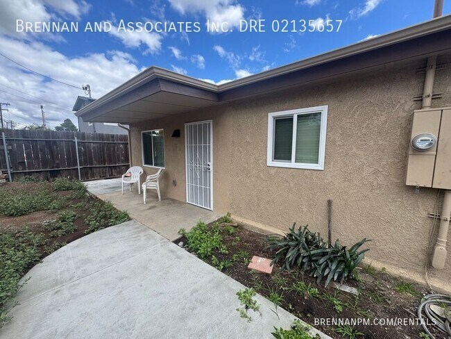 Building Photo - 330 Lento Ln