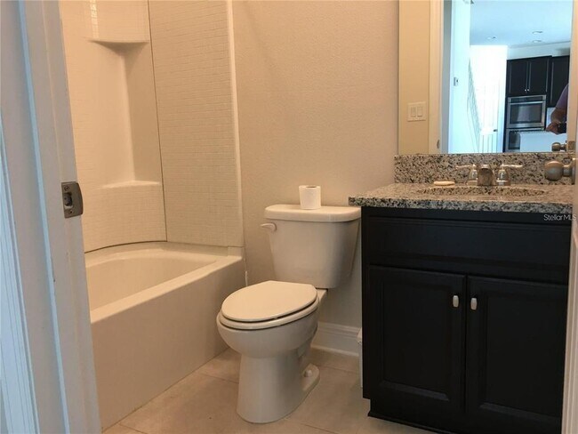 Building Photo - 2510 Sanderling St