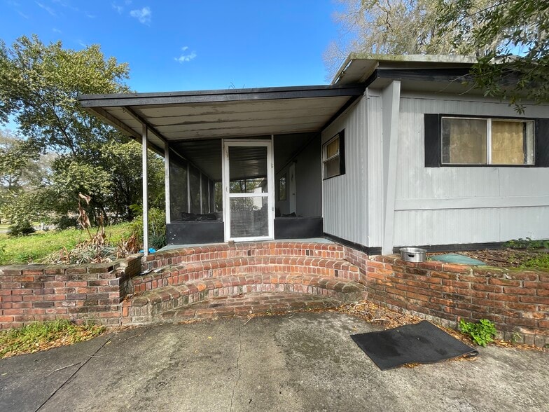 Home entrance - 9125 SW 28th Ter