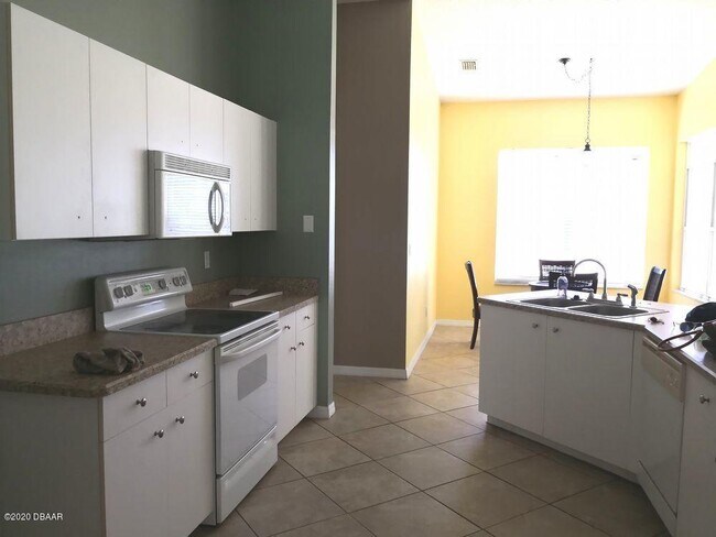 Building Photo - 6517 Shahab Ln