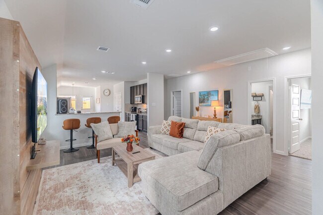 Building Photo - 8110 Alpine Bearberry Dr