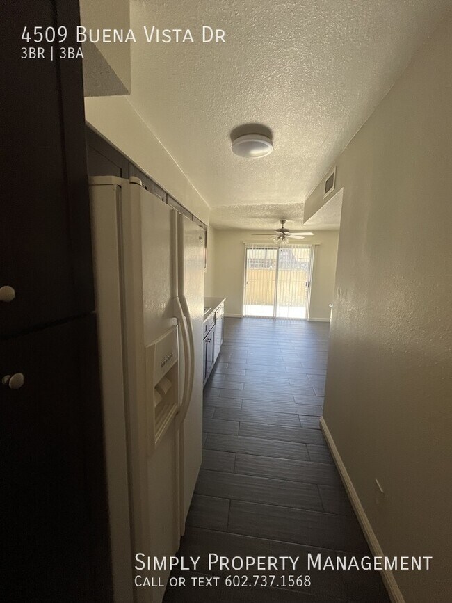 Building Photo - 4509 Buena Vista Dr