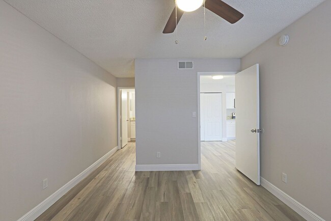 Building Photo - Mystic Gardens 5329-2915