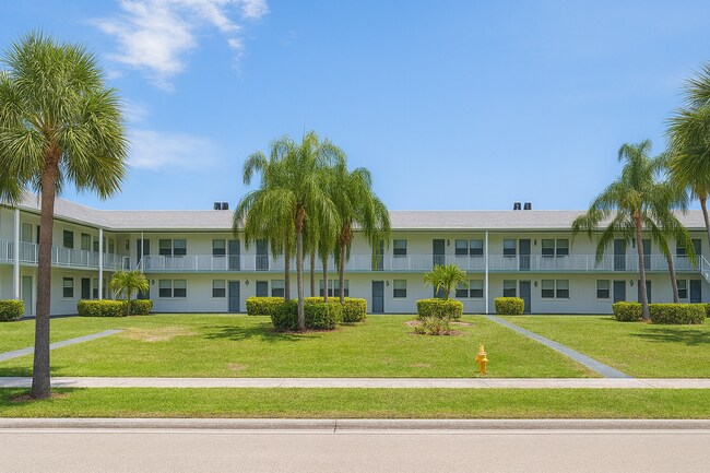 Building Photo - 1400 S Broadway Lantana, FL 33462