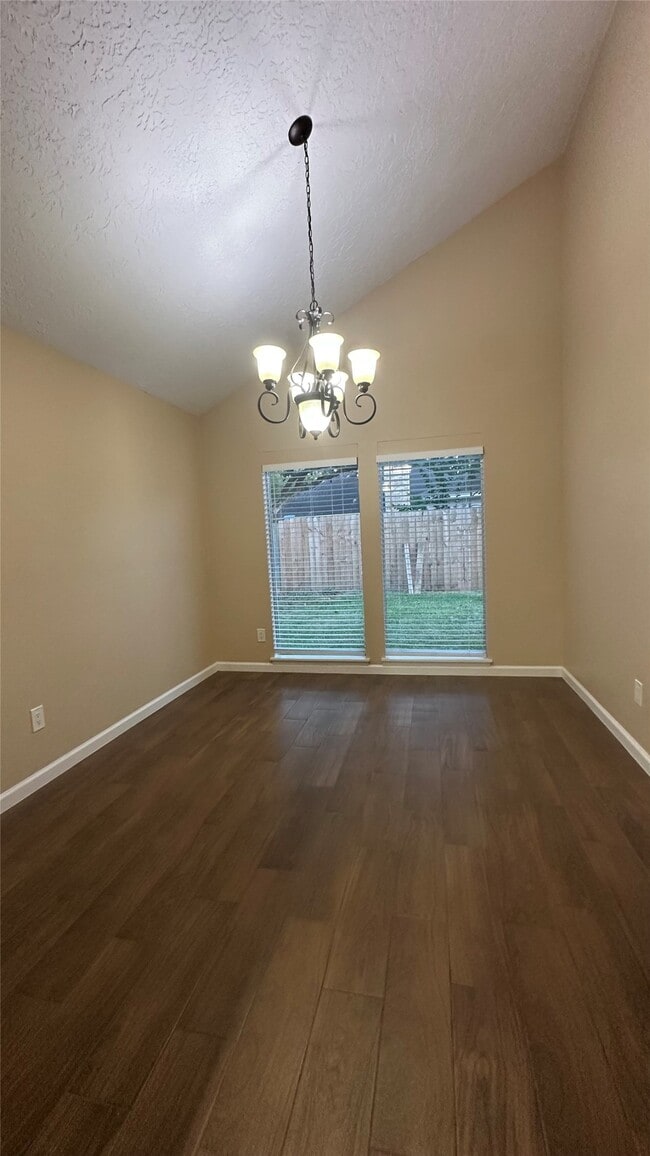 Building Photo - 11503 Briar Forest Dr