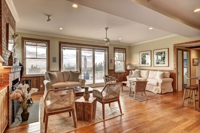 Building Photo - 155 Marine Blvd