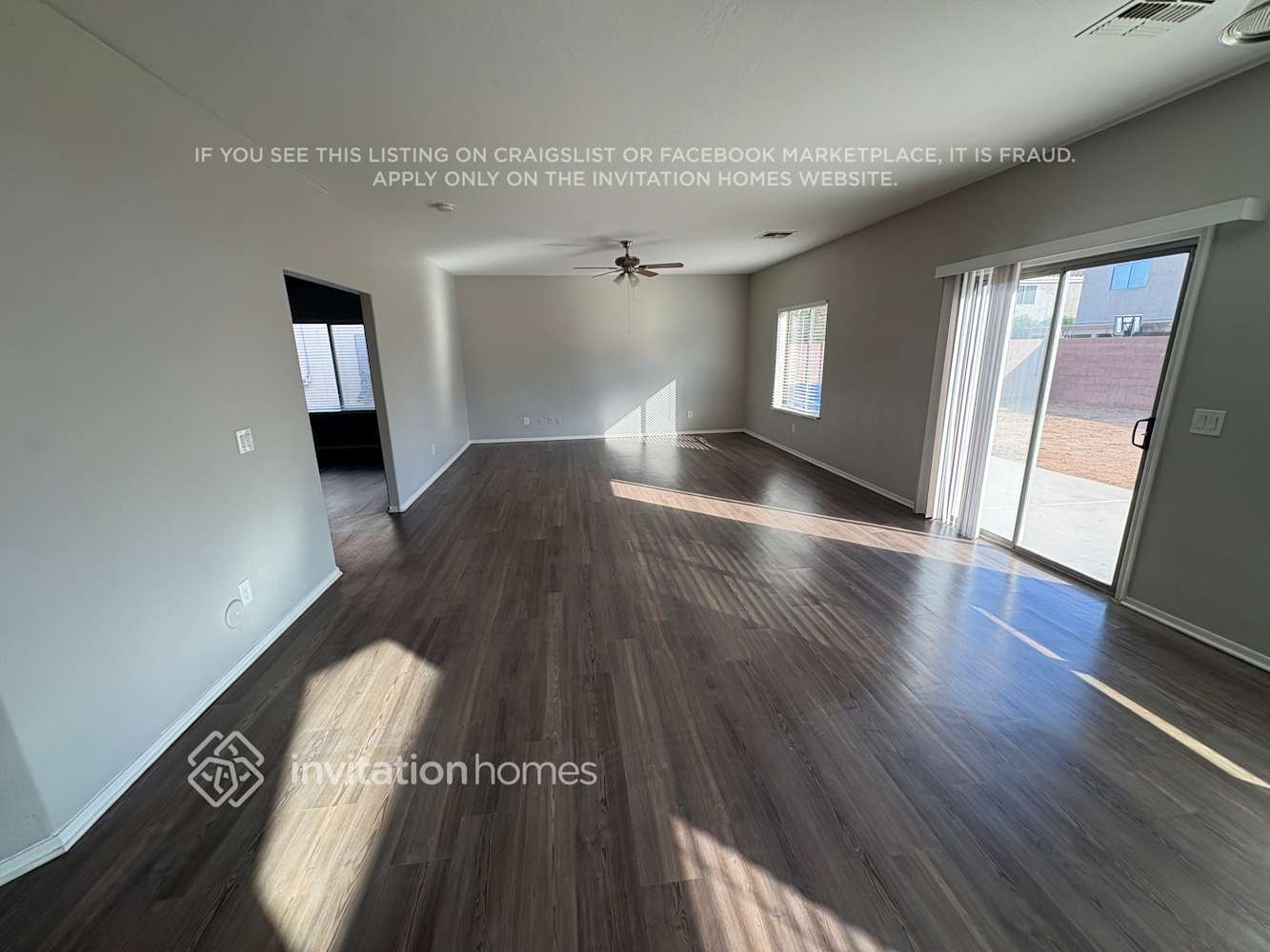 Building Photo - 12813 W Mauna Loa Ln