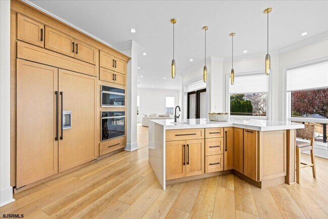 Building Photo - 31 Seaside Ct