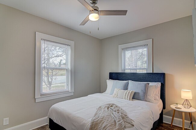 Building Photo - Adorable Duplex Off N Josephine Boyd - Ful...