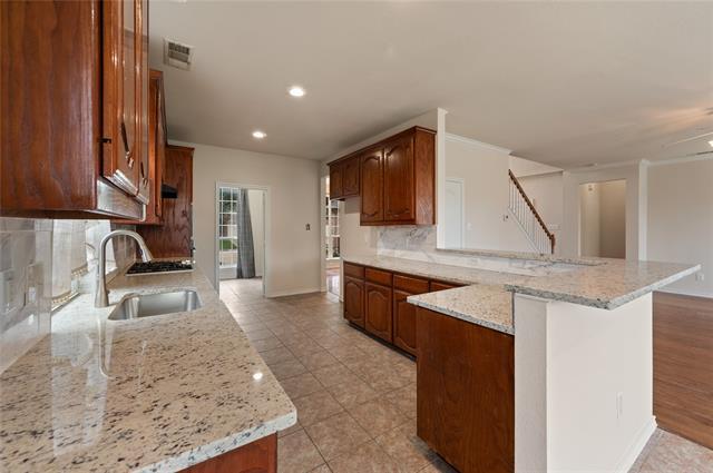 Building Photo - 2625 Alpena Dr