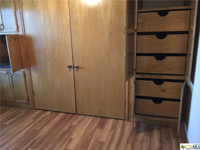 Building Photo - 601 Ridgecrest Dr