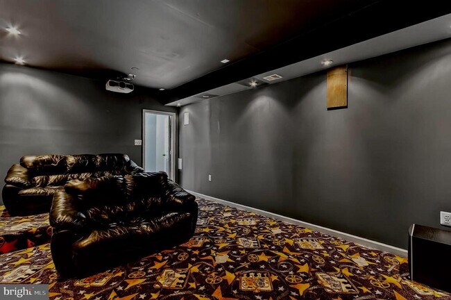 Building Photo - 2410 Dakota Lakes Dr